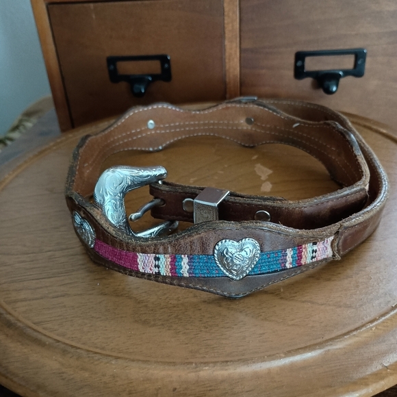 None Accessories - Vintage Brown Leather Belt with Embroidery And Silver Buckle